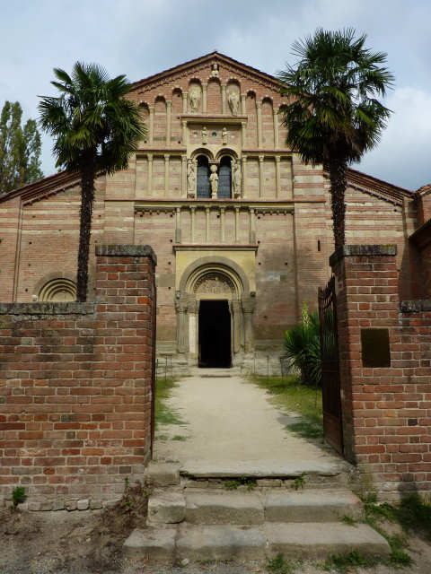 L'Abbazia di Vezzolano - Facciata della Chiesa di Santa Maria